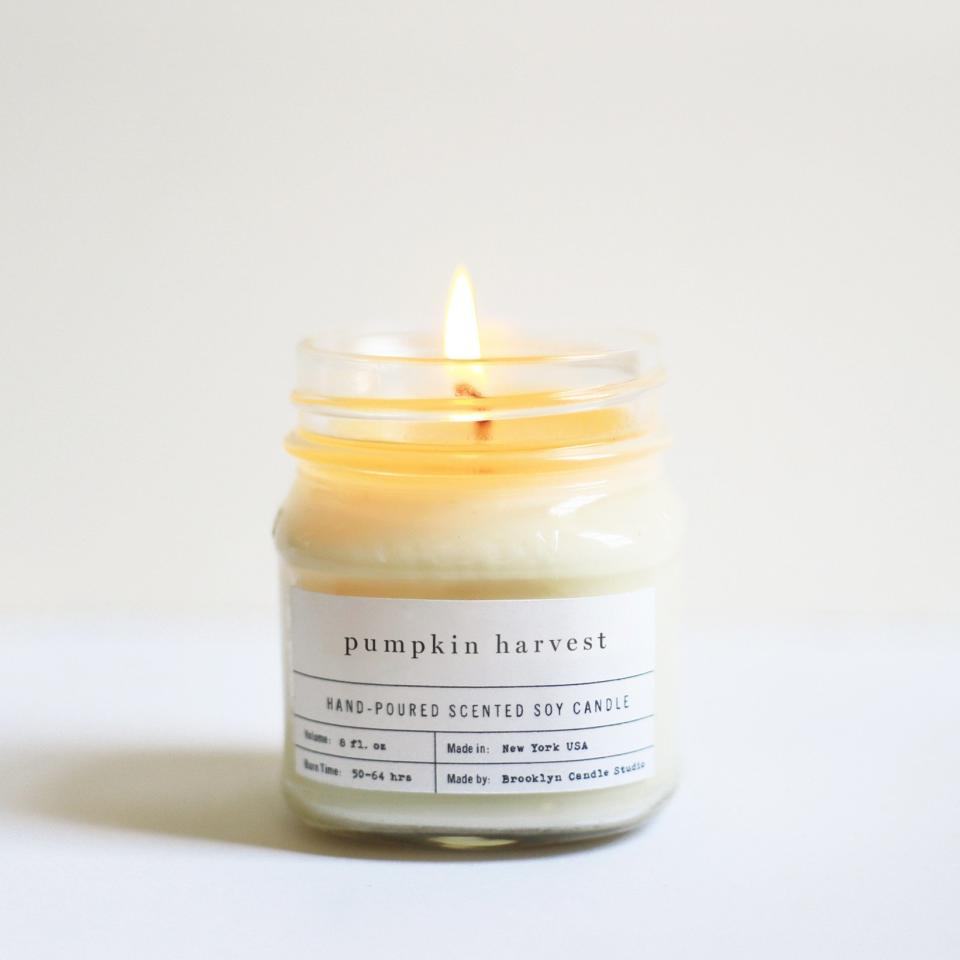 Get it <a href="https://brooklyncandlestudio.com/products/pumpkin-macaron-mason-jar-candle" target="_blank"><strong>here</strong></a>, $24.