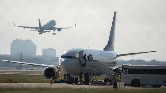 Texas charters first migrant flight to Chicago