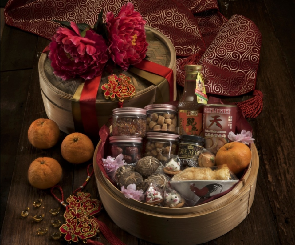 The Exquisite Treasures hamper that comes in a single-tier bamboo steamer. — Photo courtesy of Vanessa Yoong