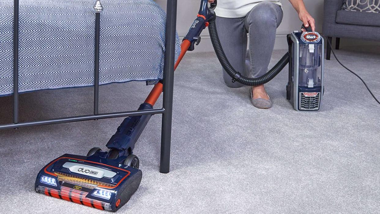  How to clean a vacuum cleaner, cleaning tips. 