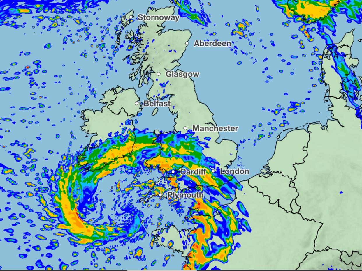 By midight on Wednesday, southern England will be feeling the full force of Storm Ciarán. (Met Office)