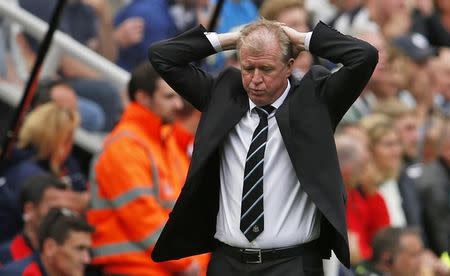 Football - Newcastle United v Arsenal - Barclays Premier League - St James' Park - 29/8/15 Newcastle manager Steve McClaren looks dejected Action Images via Reuters / Lee Smith Livepic