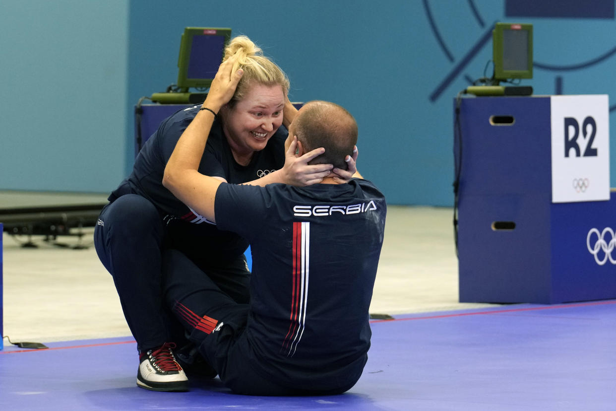 Zorana Arunovic, left, and Damir Mikec of Serbia