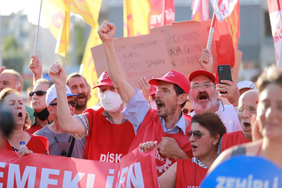 Turkey's various opposition political parties, labour unions, and non-governmental organisations held a mass rally against the dismantle of Brazilian aircraft carrier Nae Sao Paulo in Aliaga district in Izmir, Turkey, on Aug. 4, 2022.<span class="copyright">Berkcan Zengin—GocherImagery/Reuters</span>