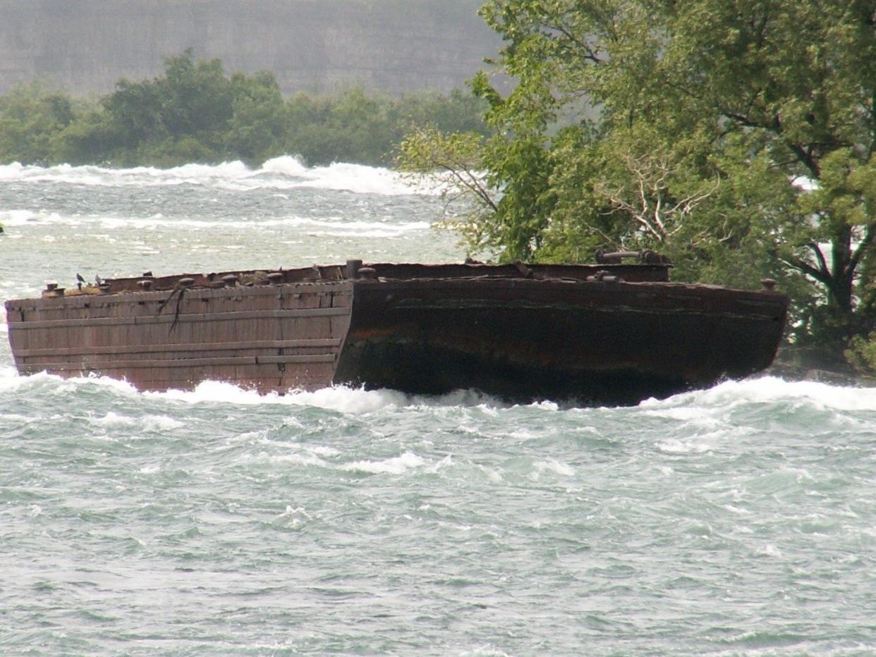 The Niagara Scow had been rusting in the same spot since an accident in 1918 sent it drifting towards Niagara Falls: Dick Bauch