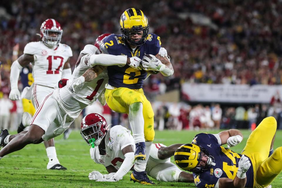 Michigan running back Blake Corum (2)