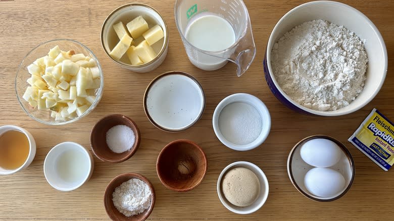 Cinnamon-apple swirl bread ingredients