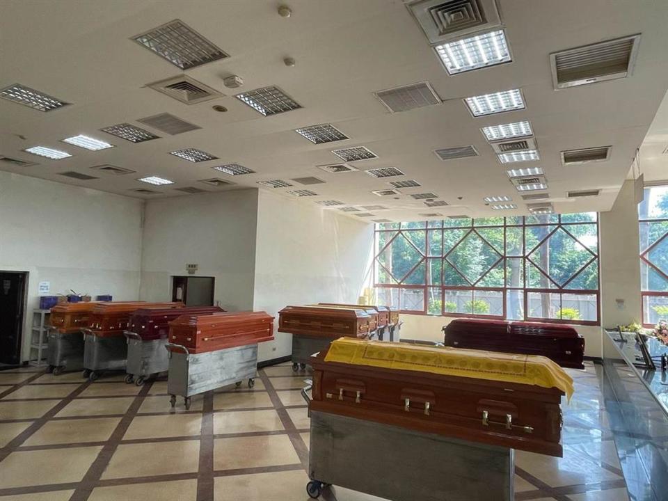 台南殯葬管理所曾因爐具不足，導致大型棺木要掀開才能火化，引發爭議。（台南市議員林燕祝提供）