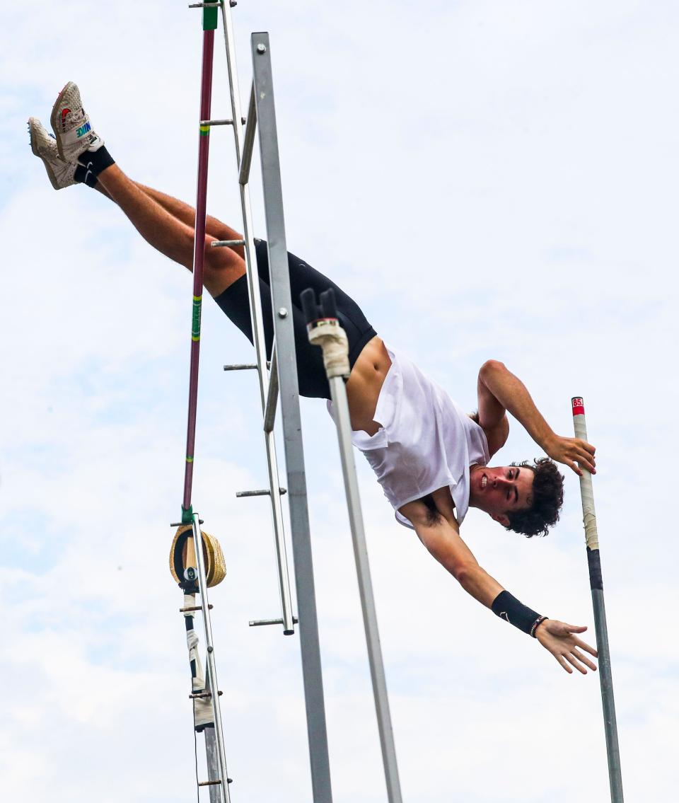 "Pole Vault in the Plaza" competition was held at Mercato in Naples, FL, Saturday, June 25, 2022. A mix of beginners and amateurs competed early in the day. It then progressed throughout the day with the highest level of both female and male pole vaulters competing. 