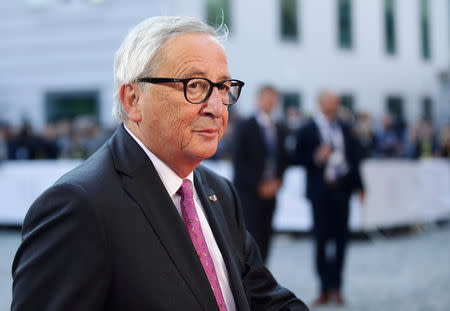 FILE PHOTO: European Commission President Jean-Claude Juncker arrives for the informal meeting of European Union leaders in Salzburg, Austria, September 20, 2018. REUTERS/Lisi Niesner