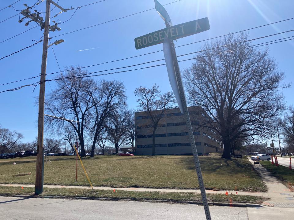 UnityPoint Health-Eyerly Ball is preparing to start construction at a vacant site near its campus on Pennsylvania Avenue.