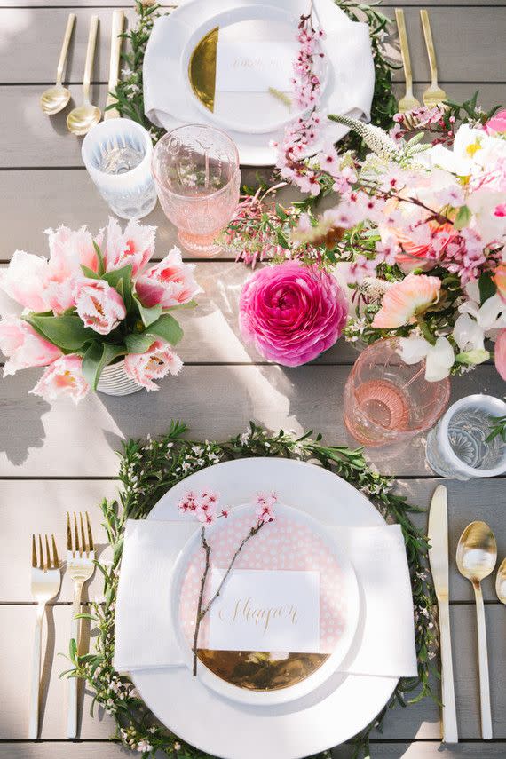 Floral Wreath Easter Table Decorations