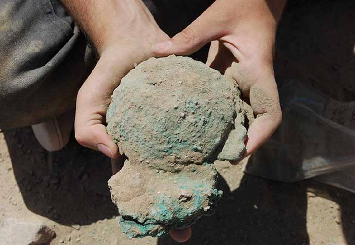 Part of the three copper items found in Oman. Photo from Jonas Klufe via Goethe University Frankfurt