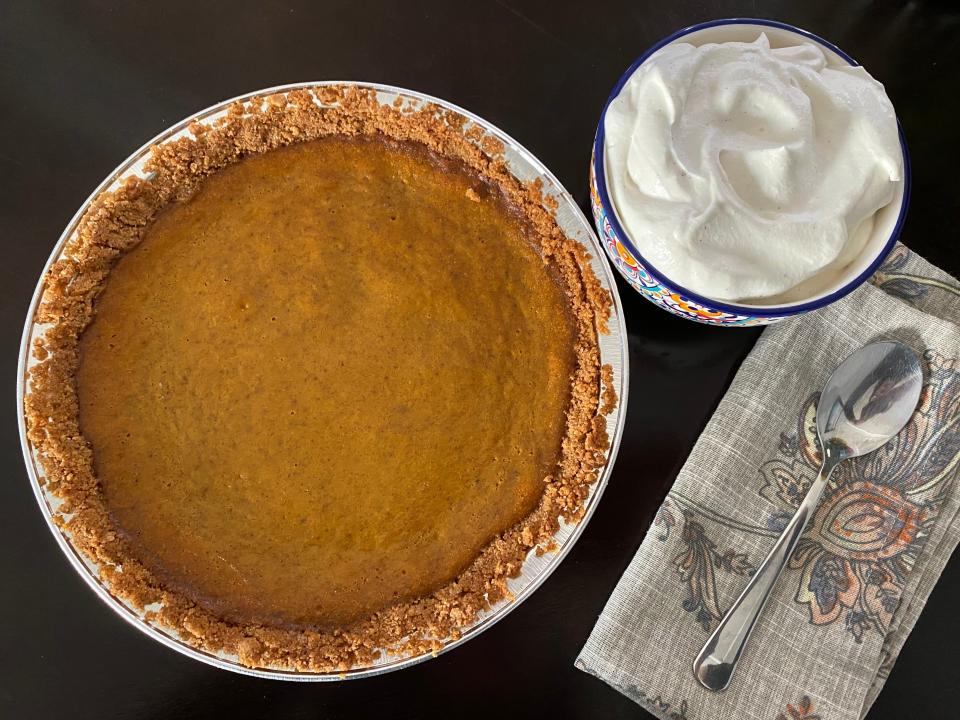 Bobby Flay final whole pie with whipped cream