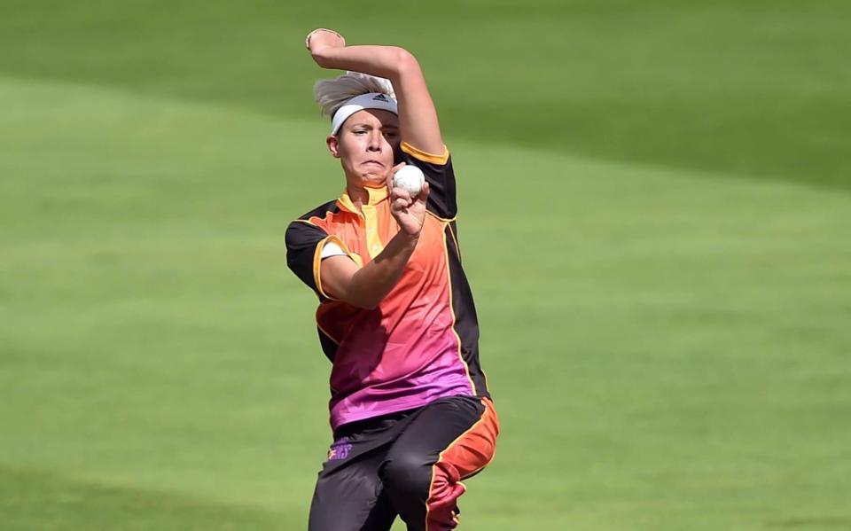 Issy Wong of Central Sparks runs into bowl during the Rachael Heyhoe-Flint Trophy match between Central Sparks and Northern Diamonds - Getty Images