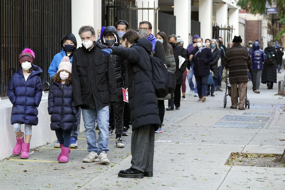 New York (AP Photo/Richard Drew)