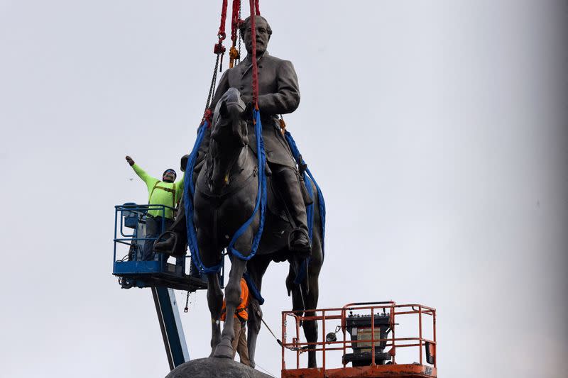 FILE PHOTO: Statue of Confederate General Robert E. Lee removed in Richmond