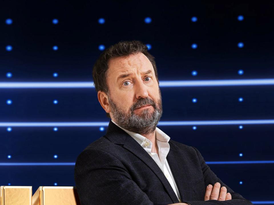 Lee Mack hosting ‘The 1% Club' (ITV)