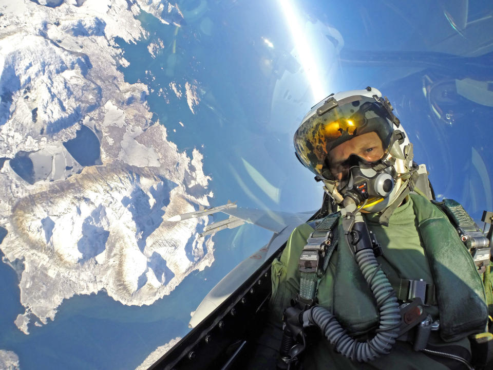 Death-defying selfies