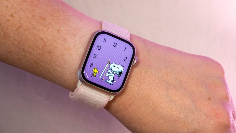 I can’t resist a character watch face. - Photo: Florence Ion / Gizmodo