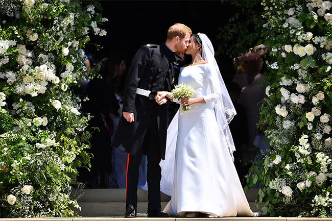 Prince-Harry-meghan-royal-wedding-kiss