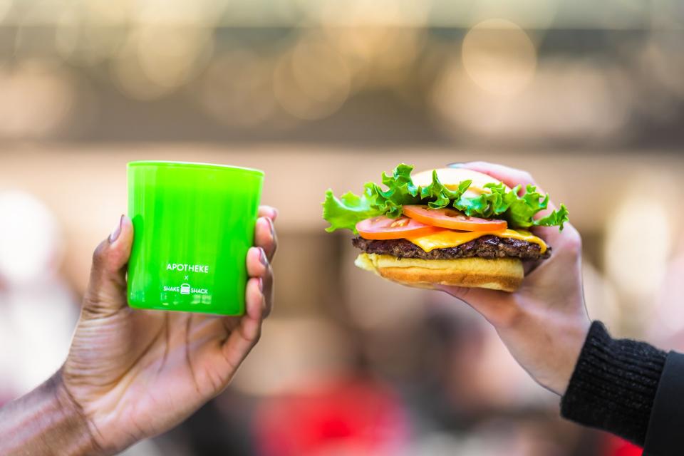 Shake Shack x Apotheke