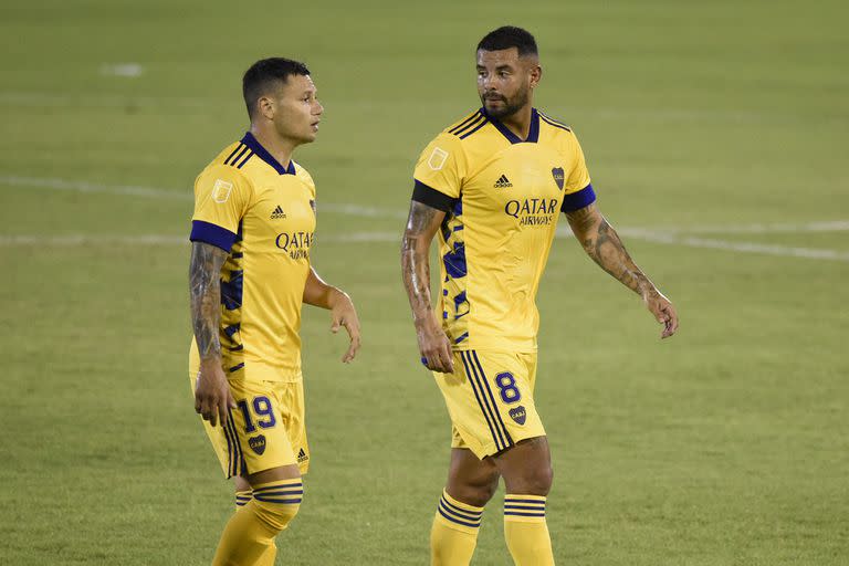 Dos grandes ausencias en Boca: Zárate tiene un desgarro y Cardona, Covid-19