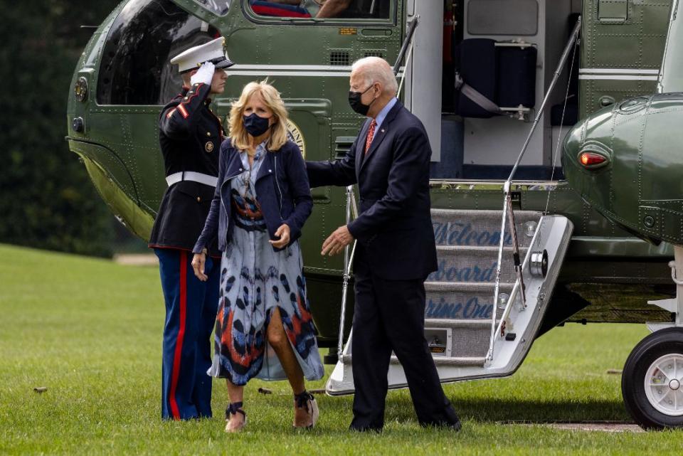 President Joe Biden and first lady Dr. Jill Biden return to the White House in Washington, DC on Oct. 4, after spending the weekend in Wilmington, Delaware. - Credit: Tasos Katopodis/MEGA