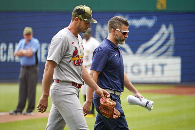 Albert Pujols hits two homers, Yadier Molina makes pitching debut as St.  Louis Cardinals roll - ESPN