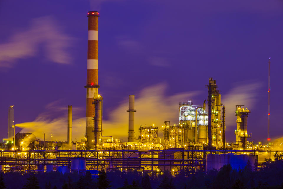 Canada’s oil and gas sector is counting on carbon capture and storage technology to abate emissions as the federal government prepares to impose a cap on pollution from fossil fuel production in 2026 https://ca.finance.yahoo....   .