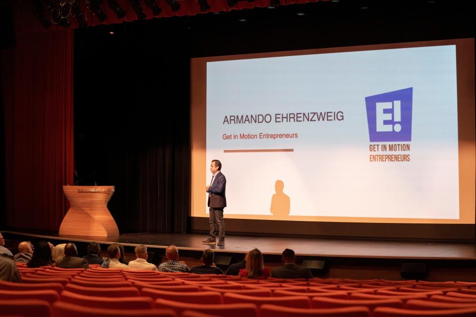 Armando Ehrenzweig presents on Get in Motion Entrepreneurs at Caravanserai’s SEED Lab graduation at the Palm Springs Art Museum on May 26, 2022.