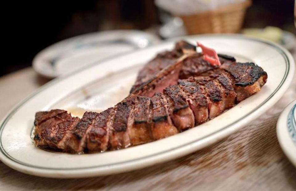 Porterhouse, Peter Luger (Brooklyn, New York)