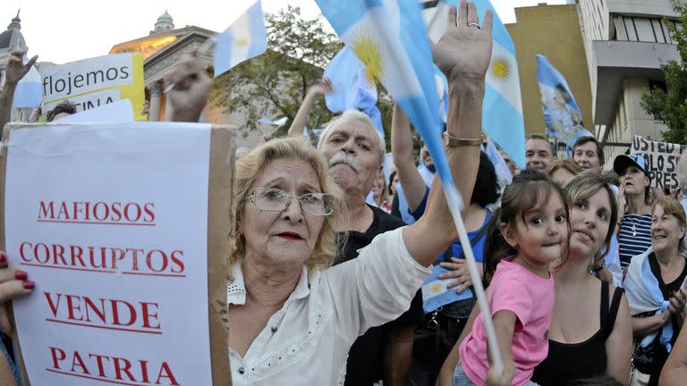 Graciela Camaño: "El Gobierno salió a apropiarse de la marcha para agudizar la grieta"