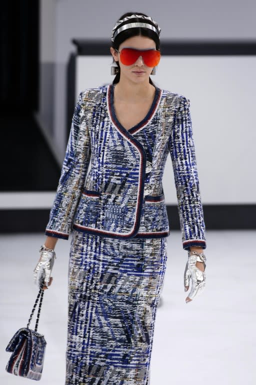 US model Kendall Jenner presents a creation for Chanel during the 2016 Spring/Summer ready-to-wear collection fashion show, on October 6, 2015 at the Grand Palais in Paris