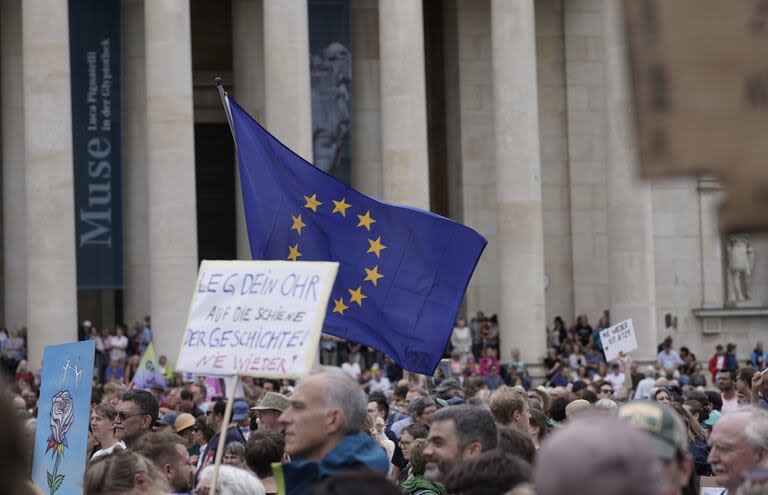 Manifestación contra el extremismo de derecha para las elecciones europeas delante del Propylaeen en Koenigsplatz. Uwe Lein/DPA