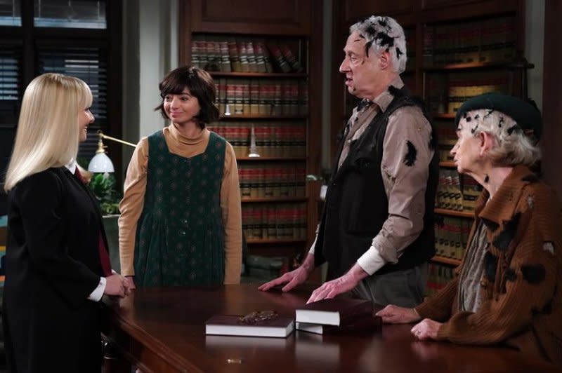 From left to right, Melissa Rauch, Kate Micucci, Brent Spiner and Annie O'Donnell star in "Night Court." Photo courtesy of NBC