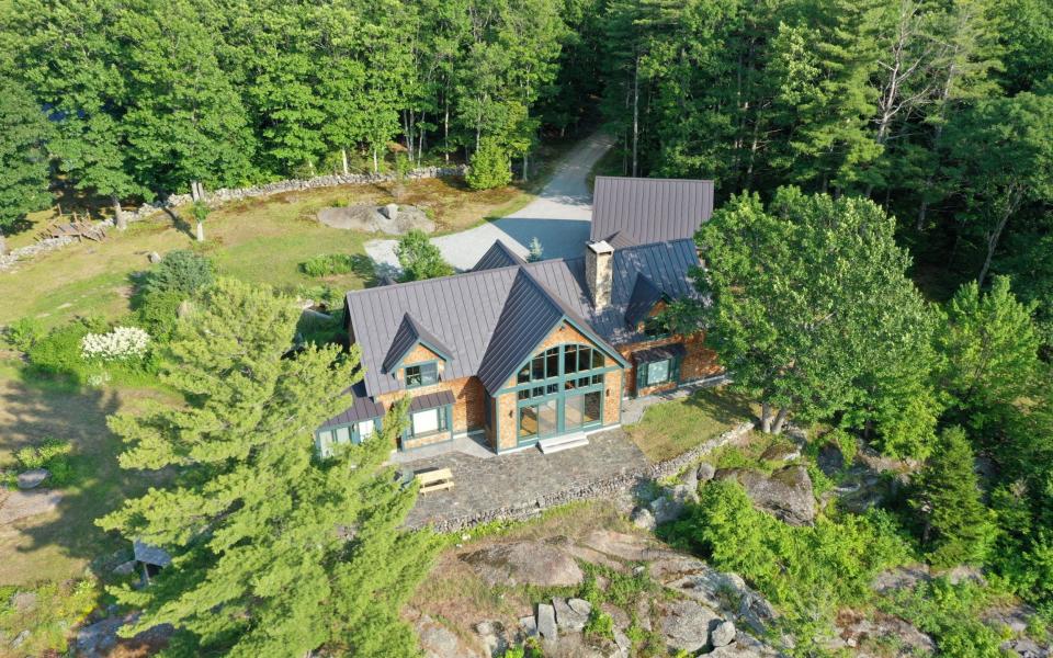 New Hampshire property where Ghislaine Maxwell was arrested by the RBI -  REUTERS/Drone Base