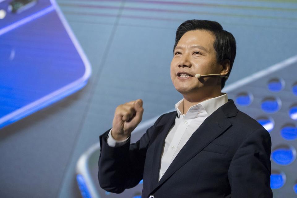 What Xiaomi&#x002019;s billionaire CEO Lei Jun is reading to build EVs