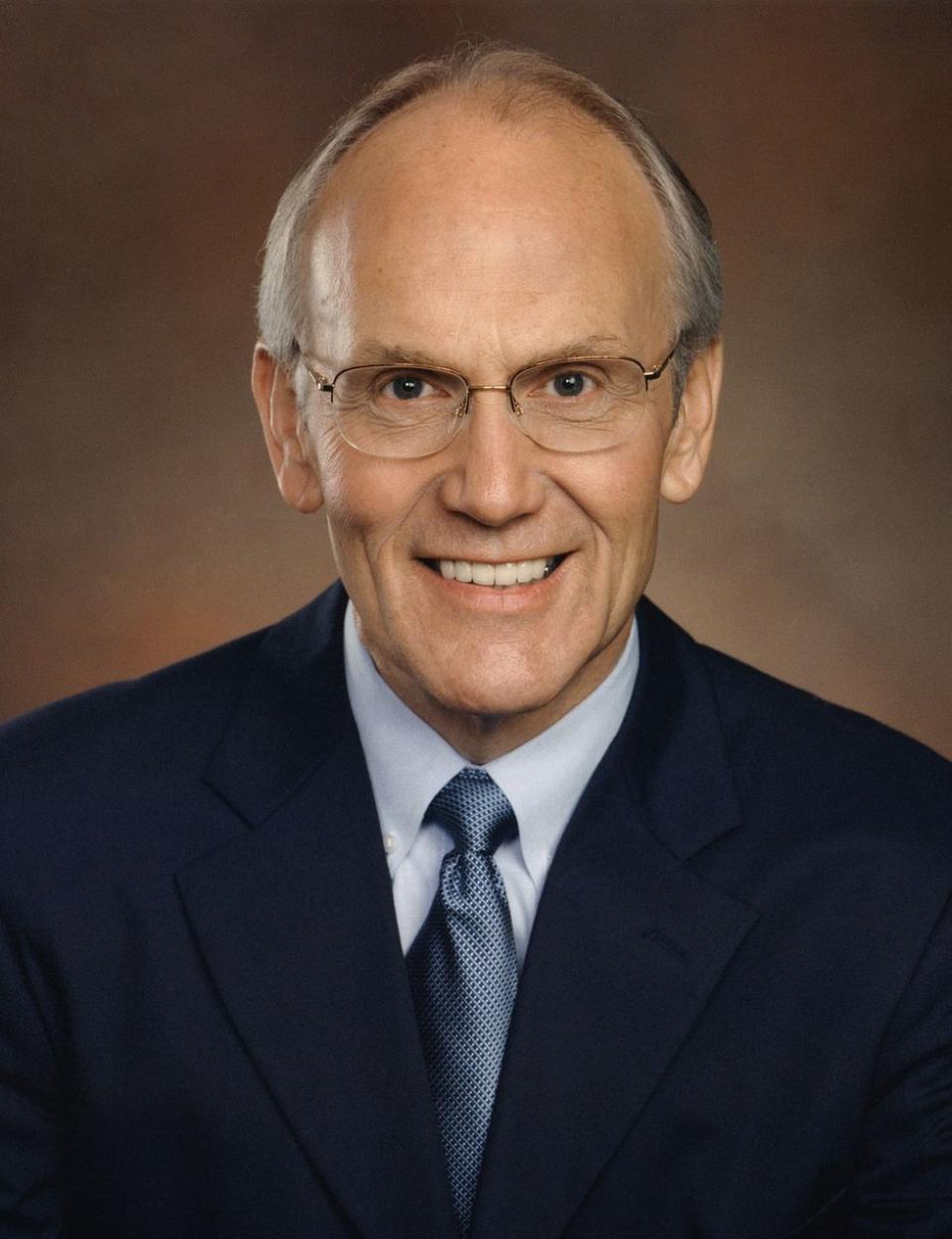 Larry Craig  conservative Republican hypocrites caught gay sex scandals