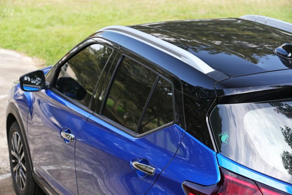 Two-tone雙色車身塗裝以及懸浮式車頂設計，無疑為外型帶來更多的動感鮮明元素