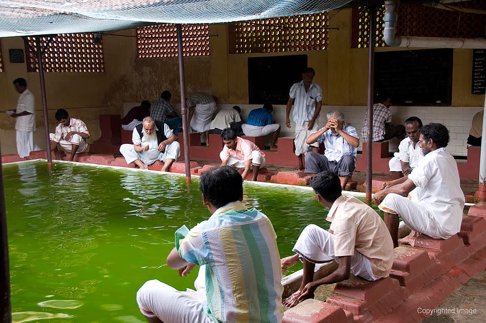 <p><em>©Feroze Babu / Published in ‘Mosques of Cochin’ by Patricia Tusa Fels</em><br>The ablution pool at Cutchi Hanafi Mosque.</p>