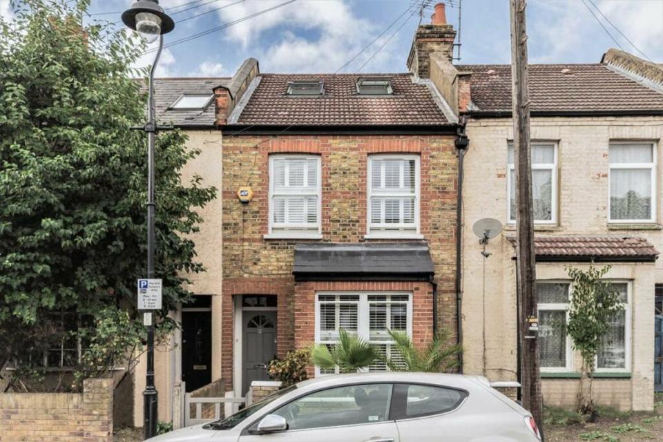  (Robertson, Smith & Kempson / Rightmove)