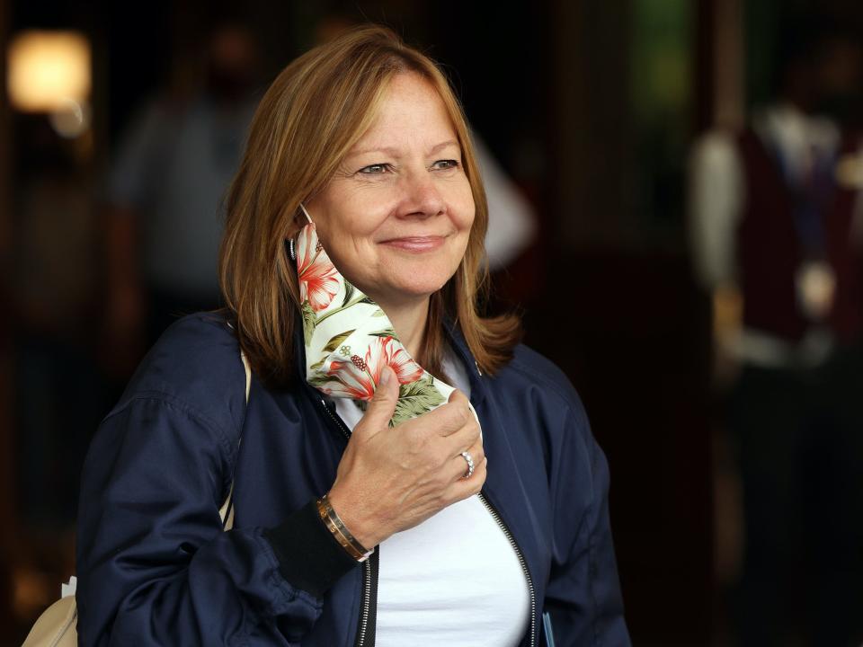 Mary Barra removing face mask at Sun Valley