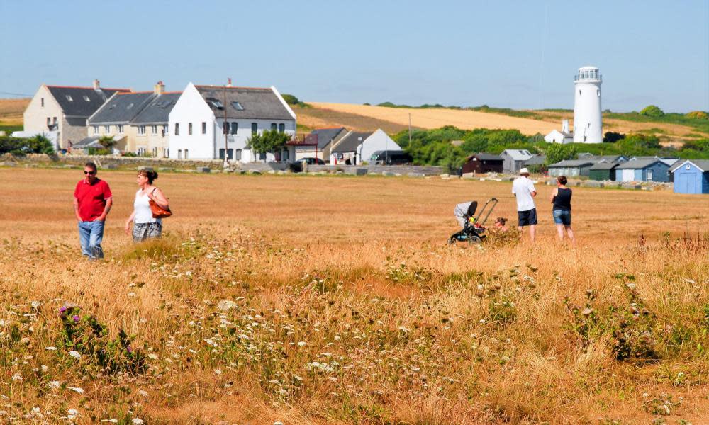 The Met Office has issued heat health watch warning until end of week as blazing sunshine continues.