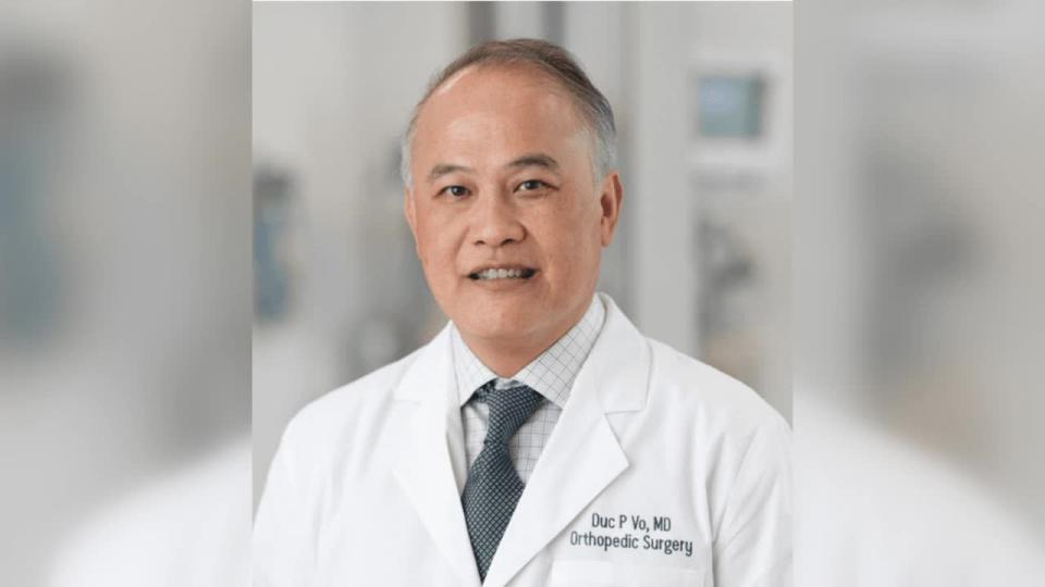 <div>Orthopedic Surgeon Dr. Duc Vo</div>