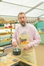 <p>Alex Horne is a comedian who's best known for being Greg Davies' assistant on Taskmaster.</p>