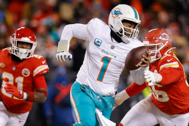 Chiefs-Dolphins NFL Wild Card Game on Peacock Sets Streaming Record