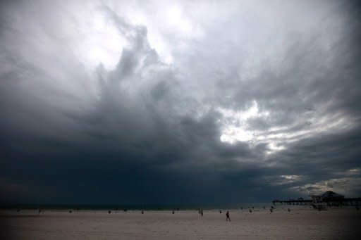 El cielo de Clearwater (Florida) ya evidencia signos de la futura llegada de Isaac, este sábado.