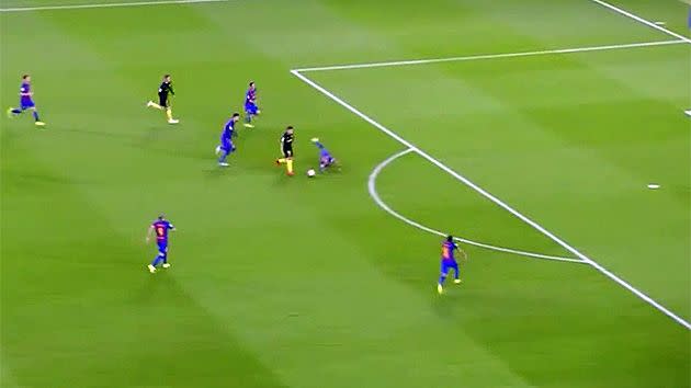 Mascherano's mistake gifted Atletico their equaliser. Pic: BeIn Sports