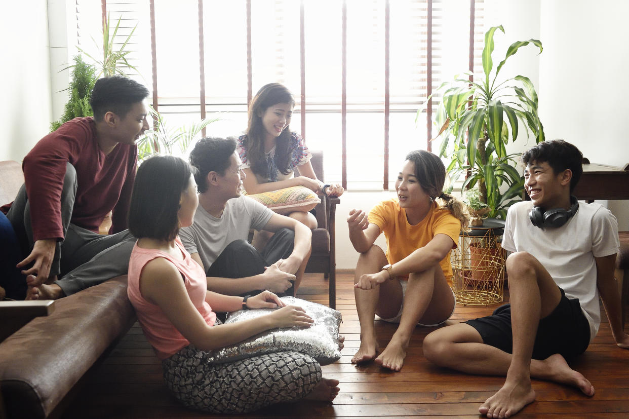 Young roommates in their apartment in the morning. (Photo: Getty)